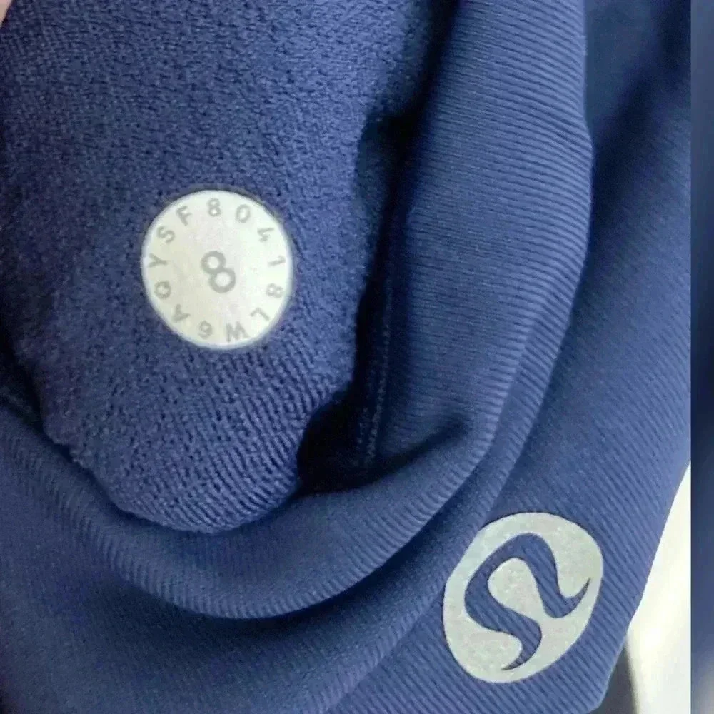 Lululemon I 8